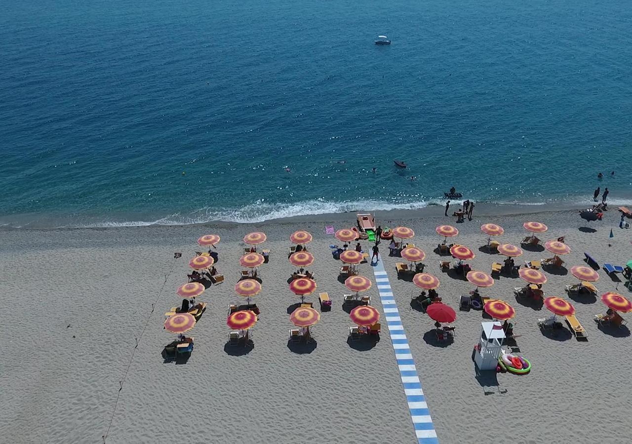 Hotel Federica Riace Marina Bagian luar foto