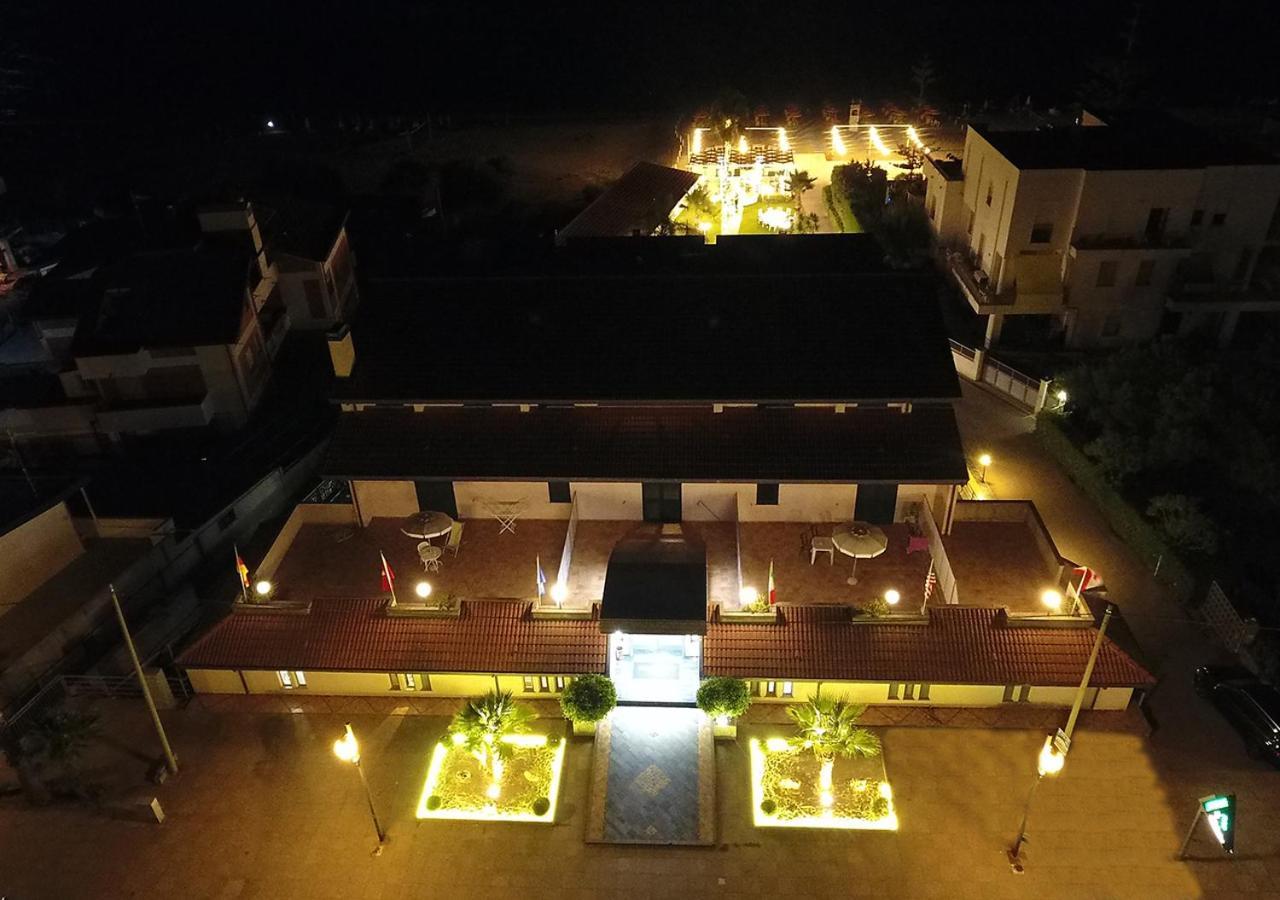 Hotel Federica Riace Marina Bagian luar foto