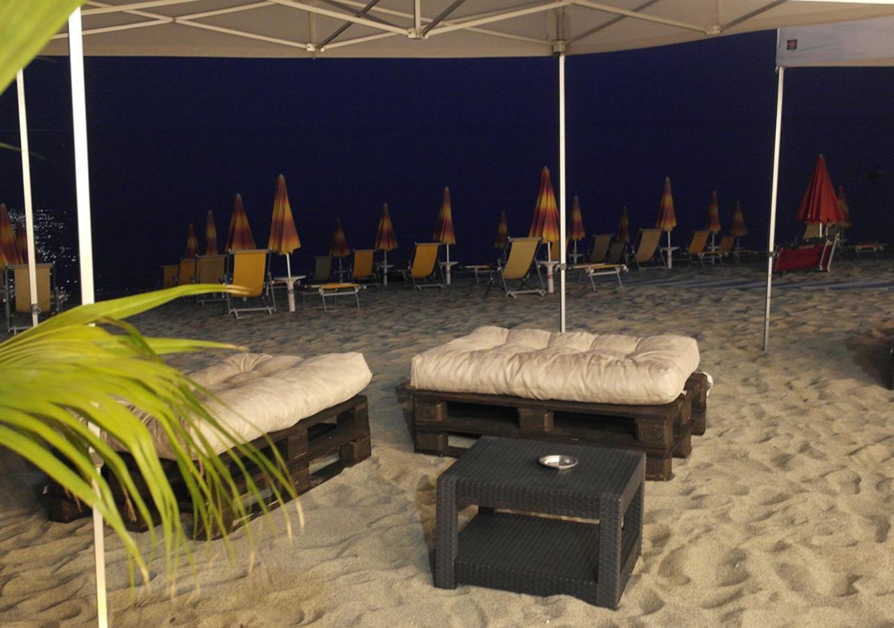 Hotel Federica Riace Marina Bagian luar foto