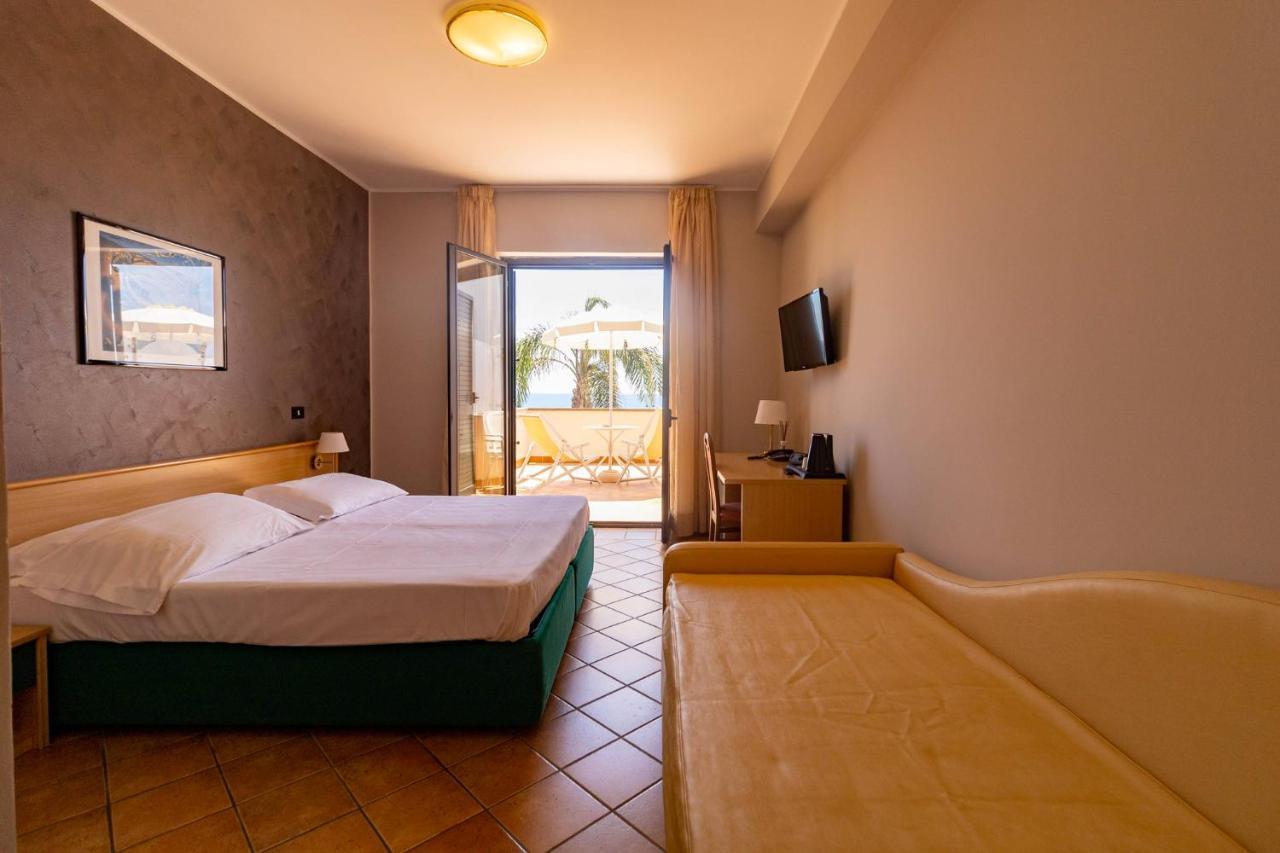 Hotel Federica Riace Marina Bagian luar foto