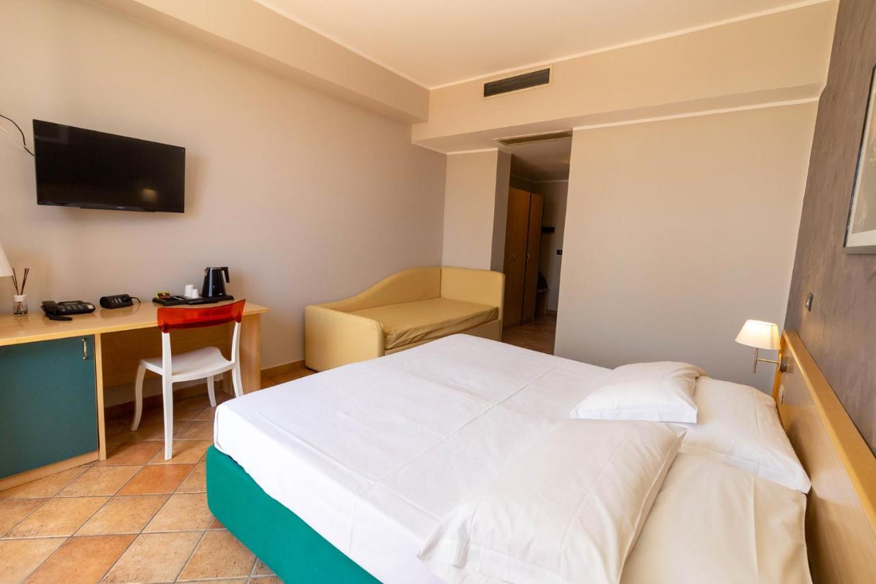 Hotel Federica Riace Marina Bagian luar foto
