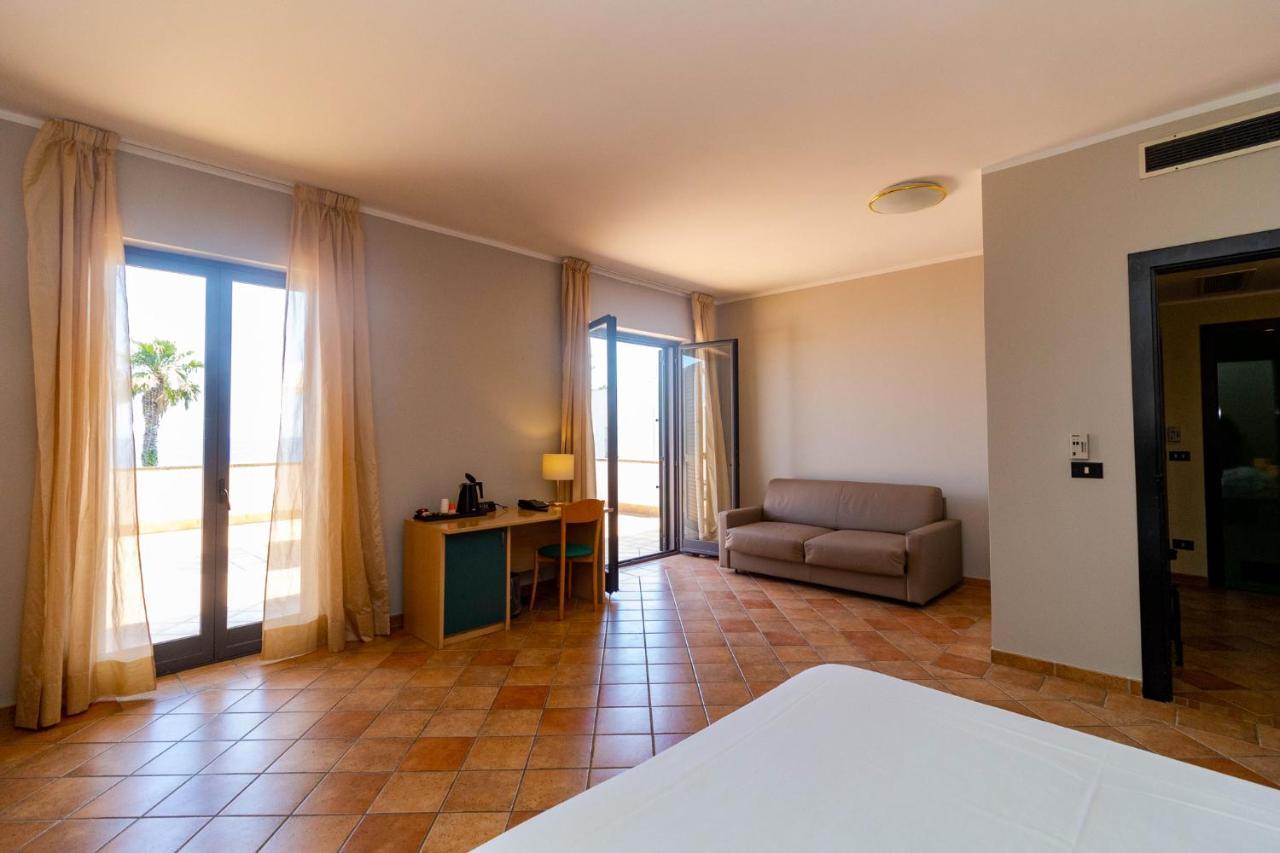 Hotel Federica Riace Marina Bagian luar foto
