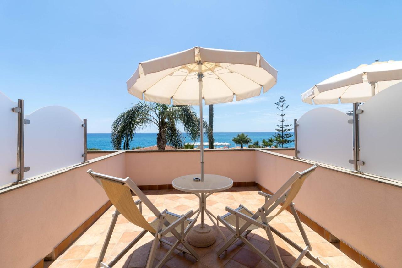 Hotel Federica Riace Marina Bagian luar foto