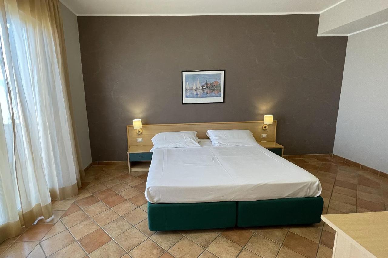 Hotel Federica Riace Marina Bagian luar foto